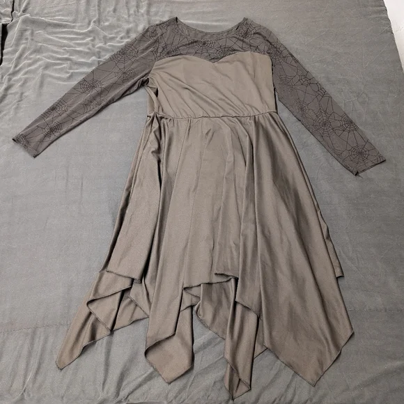 Gothic pixie hem dress with spider web mesh sleeves and neckline size 1XL - Picture 4 of 5